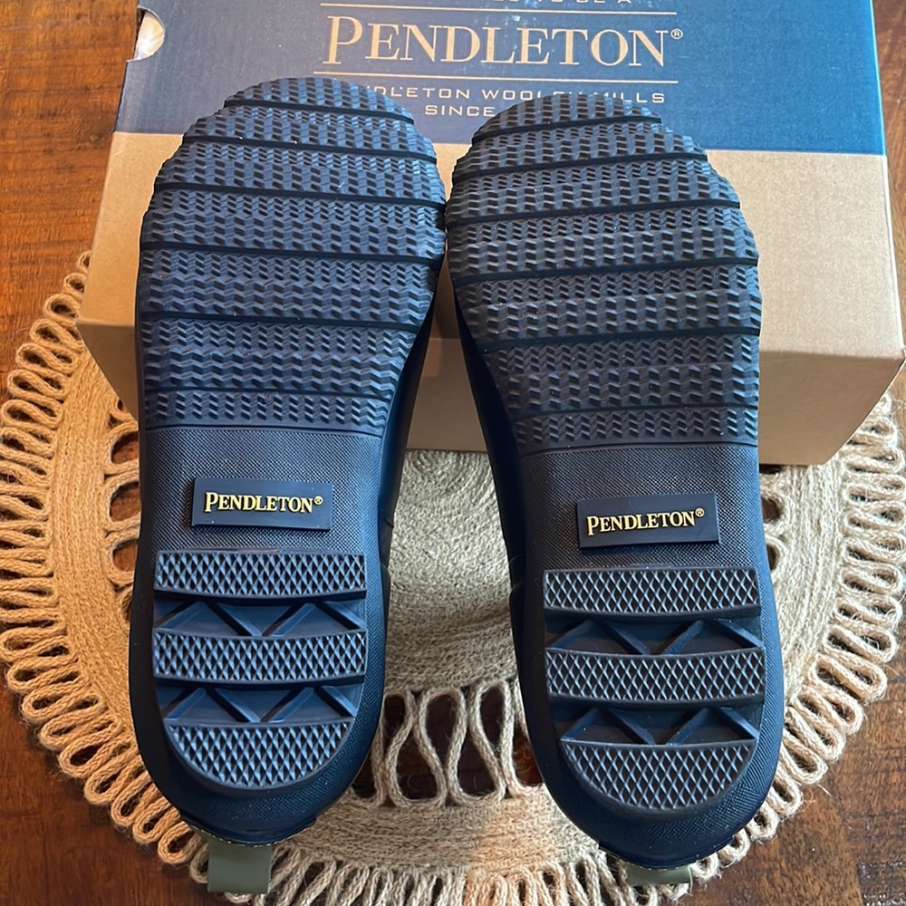 Pendleton Chelsea Rain Boots - Picture 4 of 11